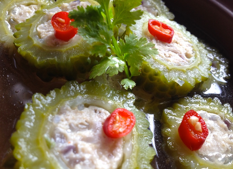 ベトナム風ゴーヤの肉詰めスープ カインコークア レシピ エスニック料理ブログ