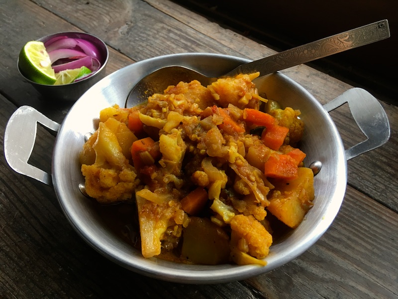 ベジタリアンのインド人に教わったミックス野菜カレーレシピ エスニック料理ブログ